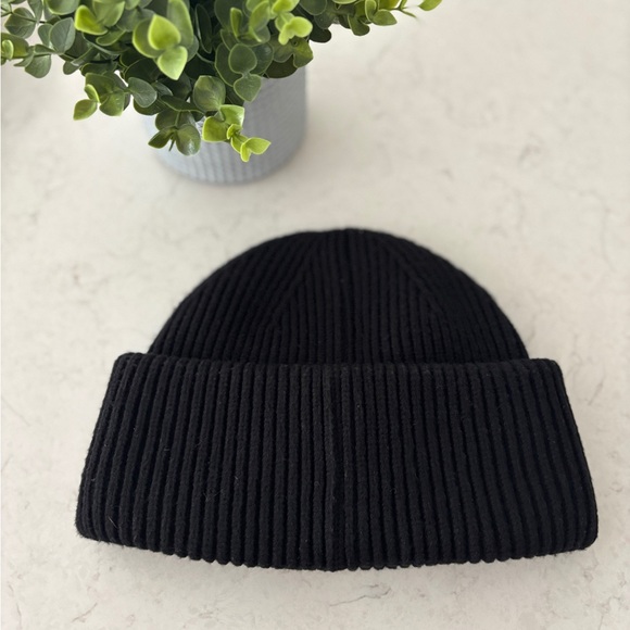 PRADA WINTER HAT/BEANIE - Picture 2 of 3